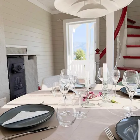 Holiday home Idyllisk Pa Vakre Bjarkoy Harstad