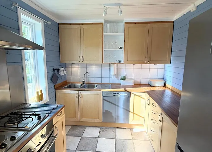 Ferienhaus Idyllisk Pa Vakre Bjarkoy Harstad